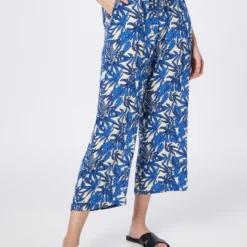 Pantalons Wide Leg Broek Santorini Dames Royal Blue/koningsblauw 9 Pantalons Wide Leg Broek Santorini Dames Royal Blue/koningsblauw -About You Winkel e339dfaf69d195e2716607aafee5fe5d scaled