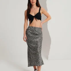 Tanktops Top Naomi Dames Zwart -About You Winkel f37e5733b3c64b1aacab2641a3b847d1 scaled