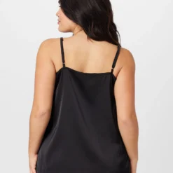 ONLY CARMAKOMA Blouse Tops Blouse JOSIE Dames Zwart -About You Winkel f615b80d825466278e5a6351829fa6fd scaled